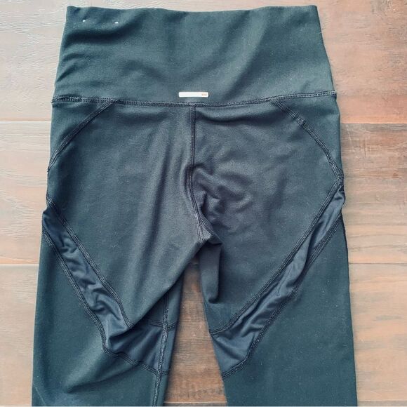 aerie Black Mesh High-Rise/Waisted Cropped 23" Leggings | Size: S - Picture 8 of 12